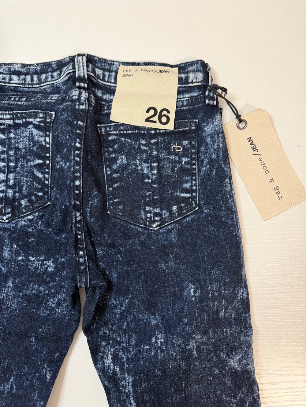 New Rag and Bone Acid Wash Skinny Jeans - Size 26 - Grunge Edgy Premium Denim - Picture 10 of 15